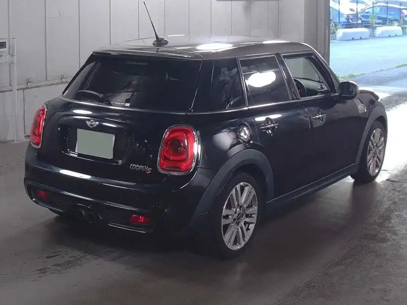 MINI 5D COOPER S SEVEN Thumbnail 7