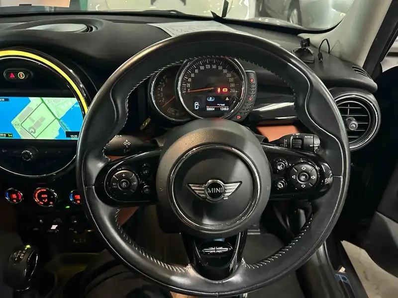 MINI 5D COOPER S SEVEN Thumbnail 10