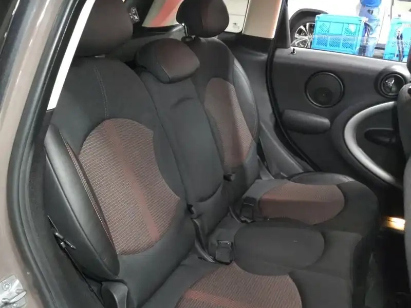 MINI 5D COOPER CROSSOVERVALENTINE ROAD Thumbnail 6