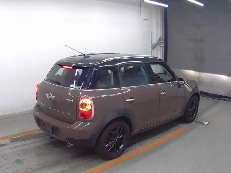 MINI 5D COOPER CROSSOVERVALENTINE ROAD Thumbnail 5