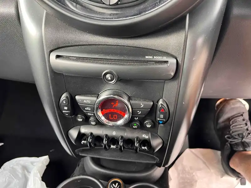 BMW MINI COOPER SD CROSSOVER Thumbnail 14