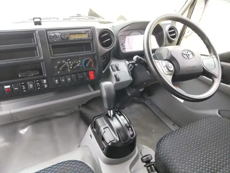 TOYOTA DYNA TRUCK LONG FULL JUST LOW Thumbnail 3