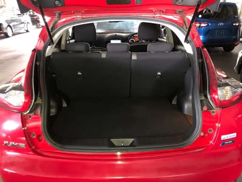 NISSAN JUKE 15RX PERSONARIZATION Thumbnail 9