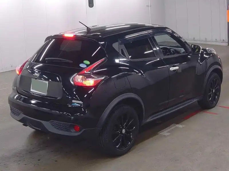 NISSAN JUKE 15RX PERSONALIZATION Thumbnail 5