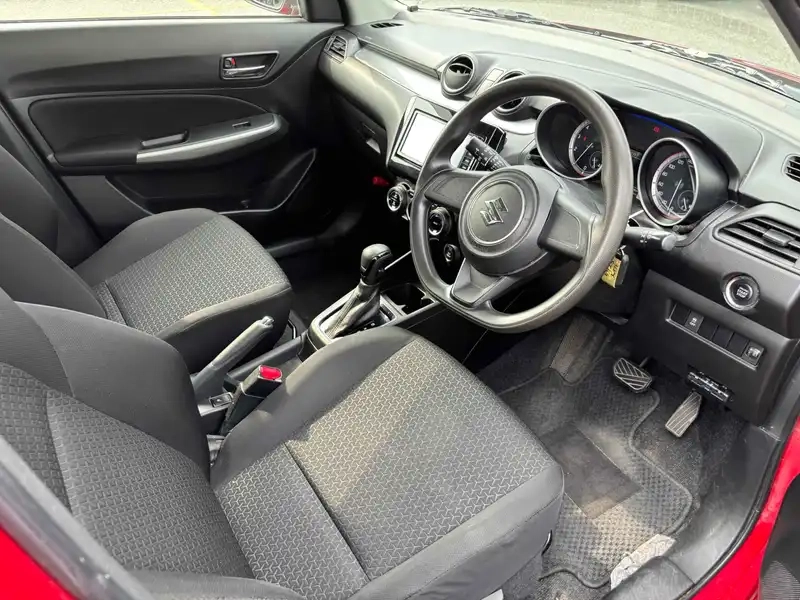 SUZUKI SWIFT 5D XG Thumbnail 9