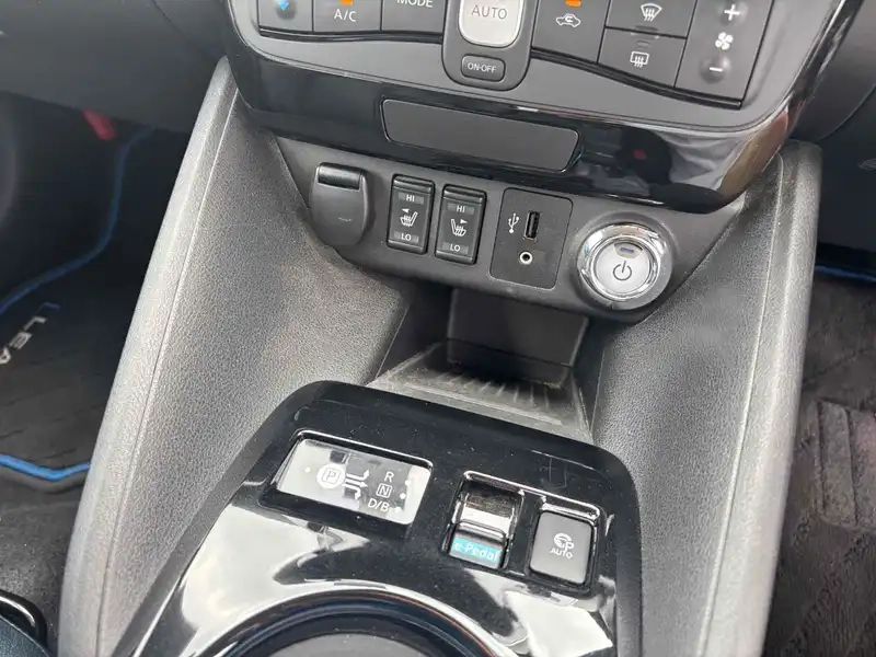 NISSAN LEAF G Thumbnail 8