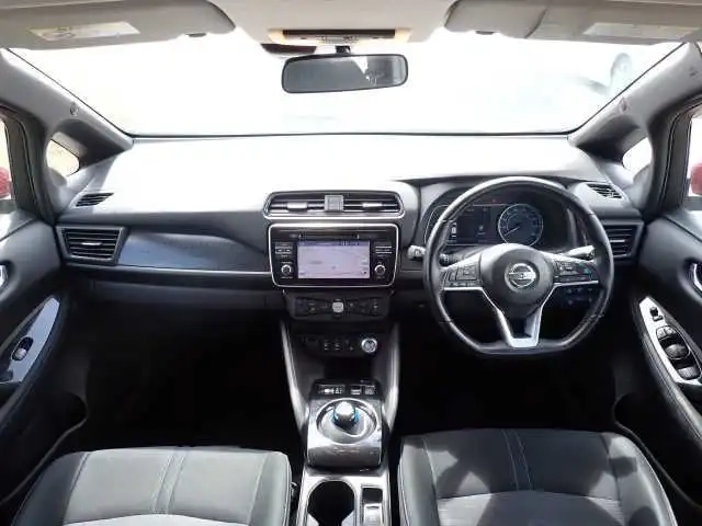 NISSAN LEAF X Thumbnail 3