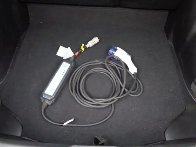 NISSAN LEAF X Thumbnail 3