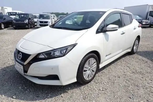 NISSAN LEAF S Thumbnail 1