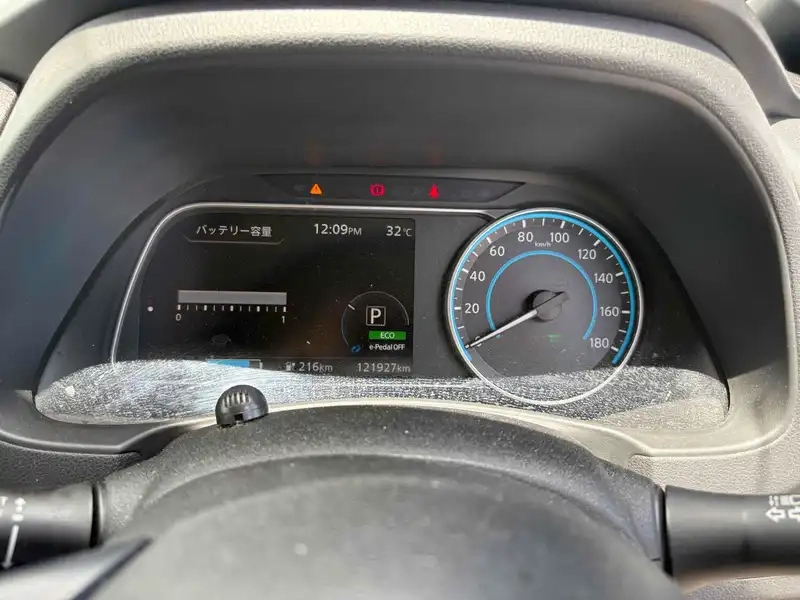 NISSAN LEAF S Thumbnail 7