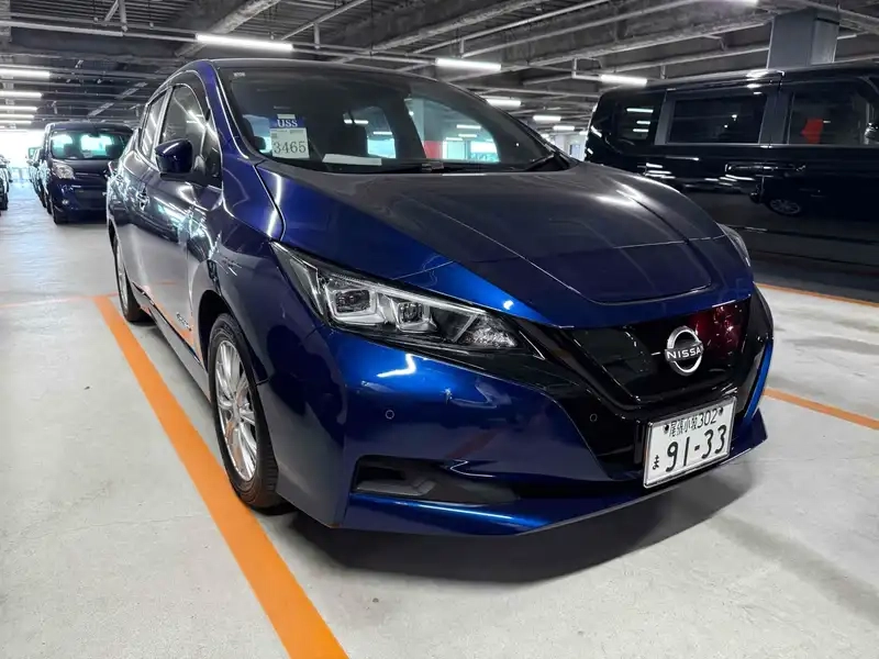 NISSAN LEAF  Thumbnail 7