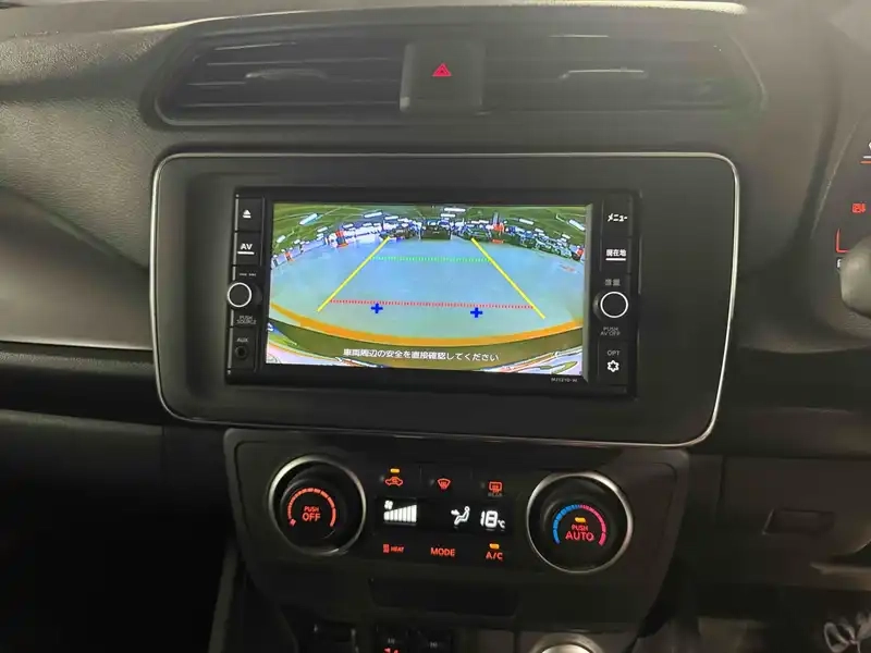 NISSAN LEAF  Thumbnail 11