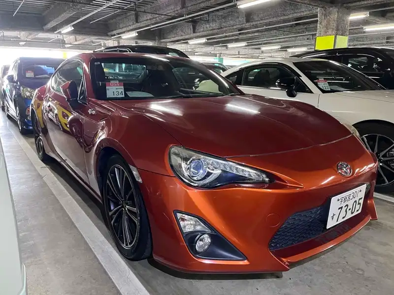 TOYOTA 86 GT Thumbnail 8