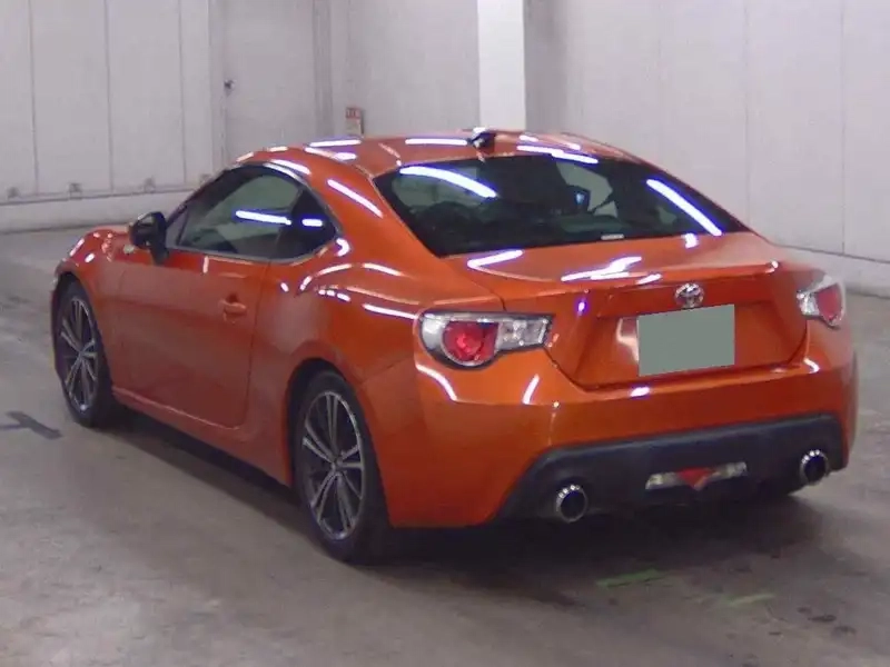TOYOTA 86 GT Thumbnail 2
