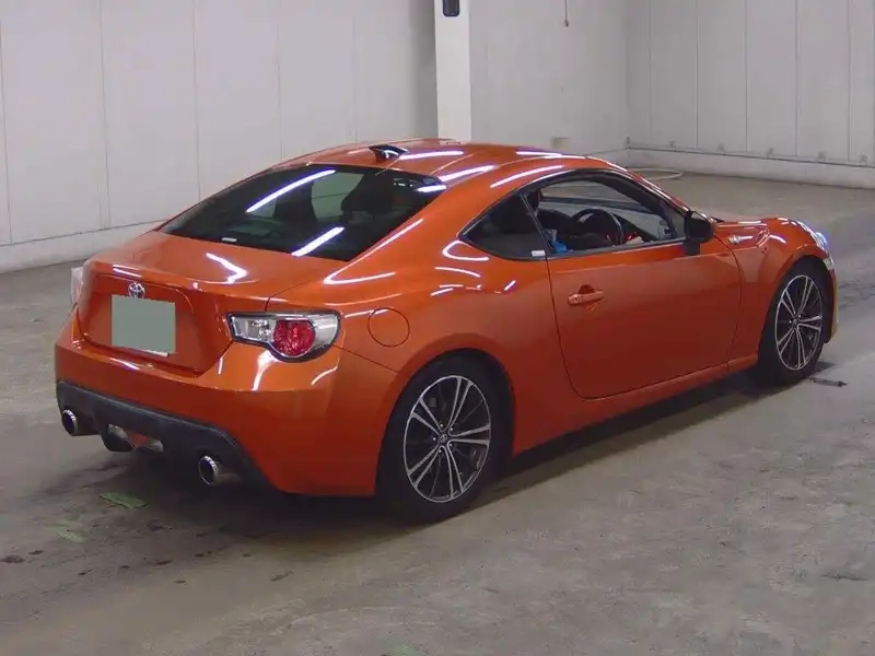 TOYOTA 86 GT Thumbnail 5