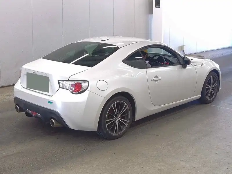 TOYOTA 86 GT Thumbnail 7
