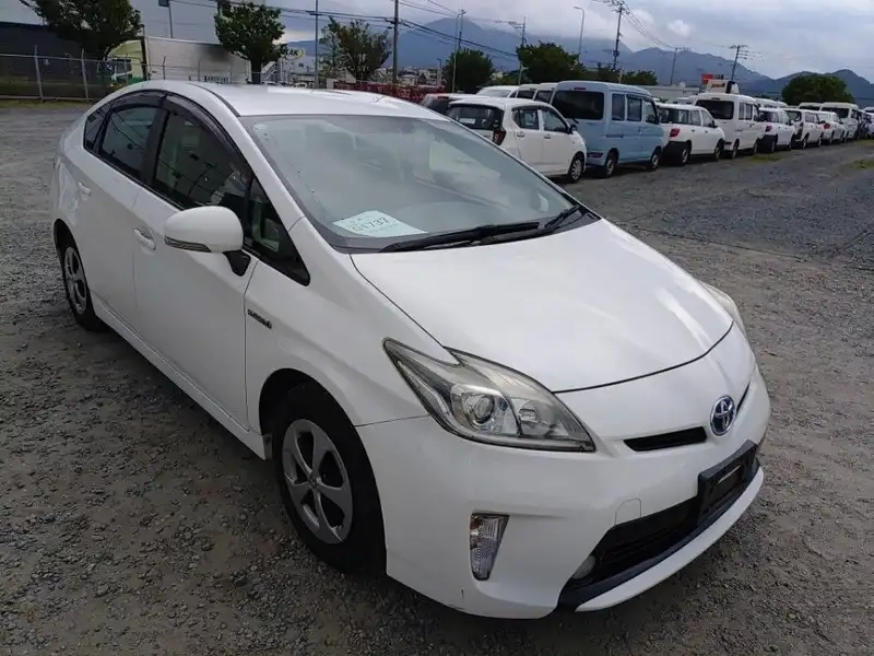 TOYOTA PRIUS S Thumbnail 4