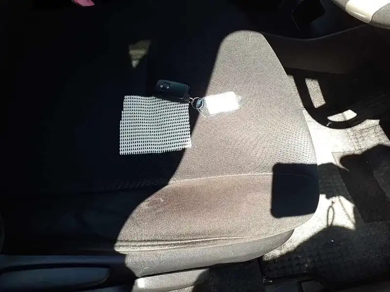TOYOTA PRIUS S Thumbnail 11