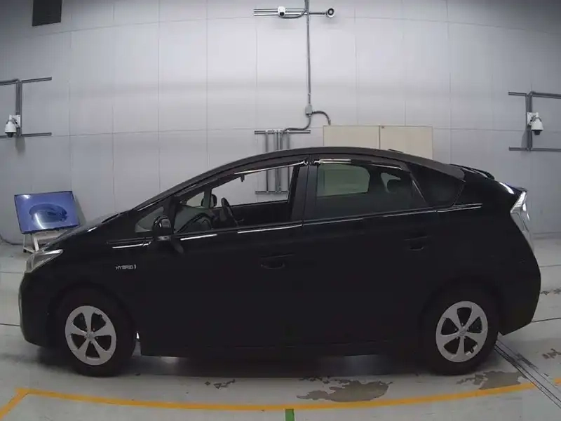 TOYOTA PRIUS S Thumbnail 6