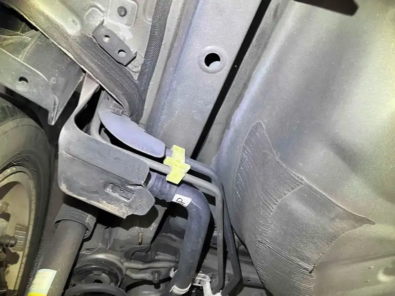 TOYOTA PRIUS ALPHA S Thumbnail 25