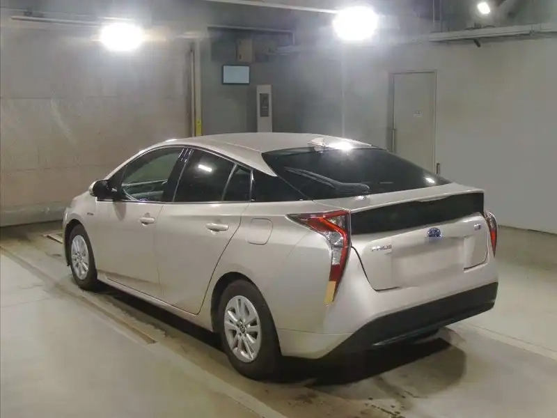 TOYOTA PRIUS S Thumbnail 5