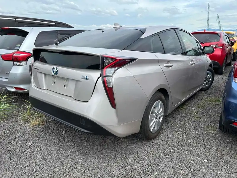 TOYOTA PRIUS S Thumbnail 24
