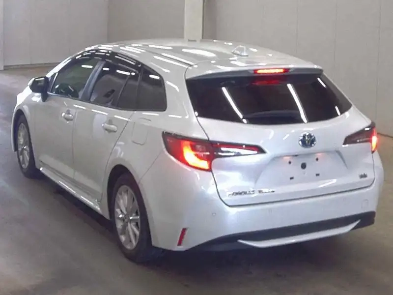 TOYOTA COROLLA TOURING 4WD HYBRID S Thumbnail 2