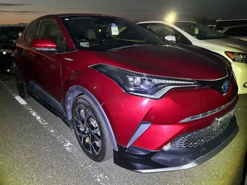 TOYOTA C-HR G Thumbnail 3