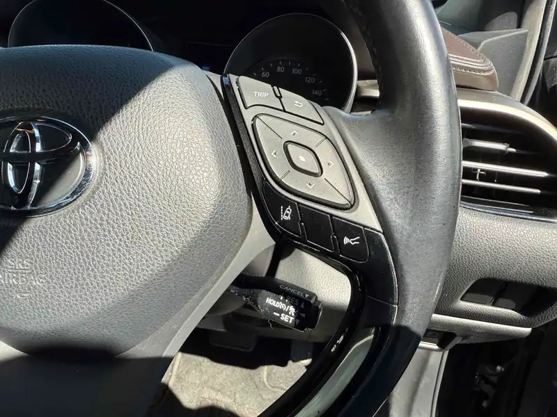 TOYOTA C-HR G Thumbnail 14