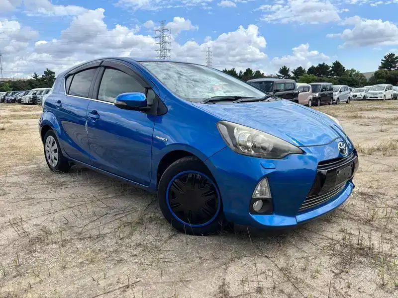 2012 Toyota Aqua Hybrid