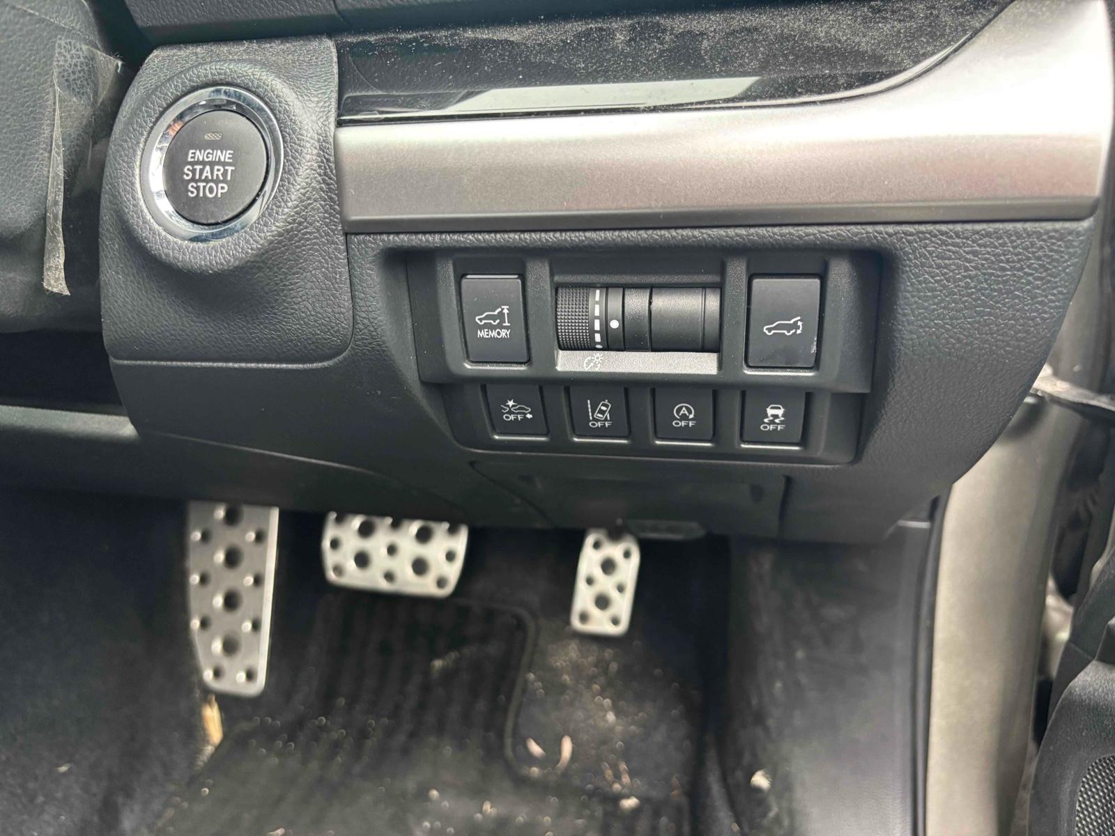 SUBARU LEGACY OUTBACK LIMITED 4WD Image 11