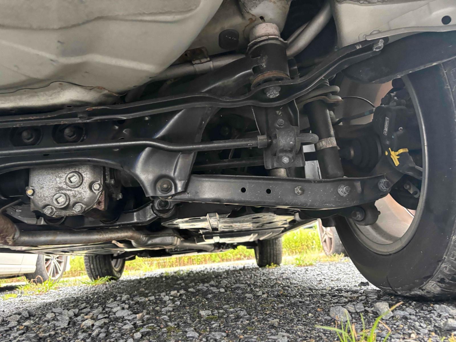 SUBARU LEGACY OUTBACK LIMITED 4WD Image 27