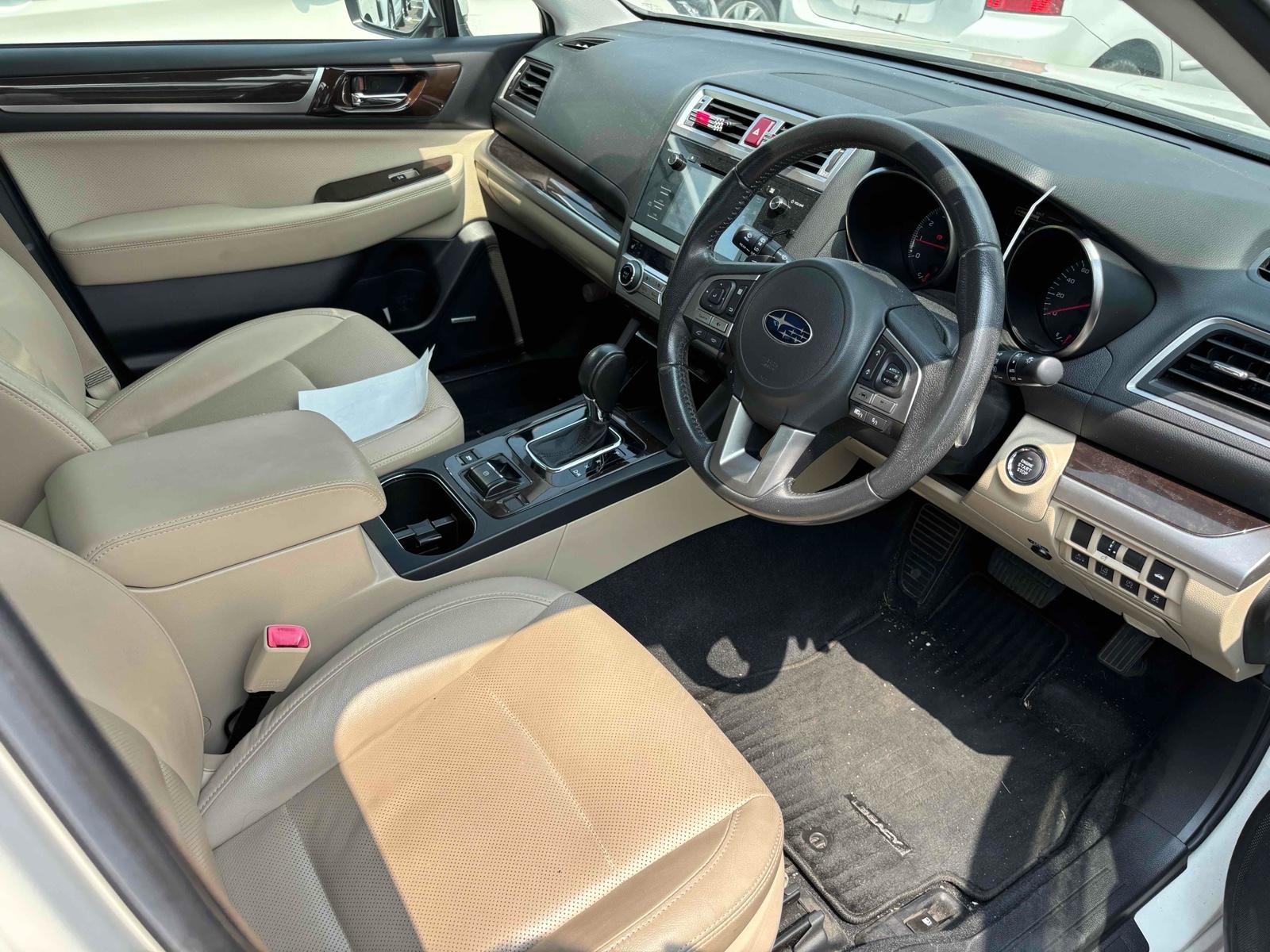 SUBARU LEGACY B4 B4 4WD Image 5