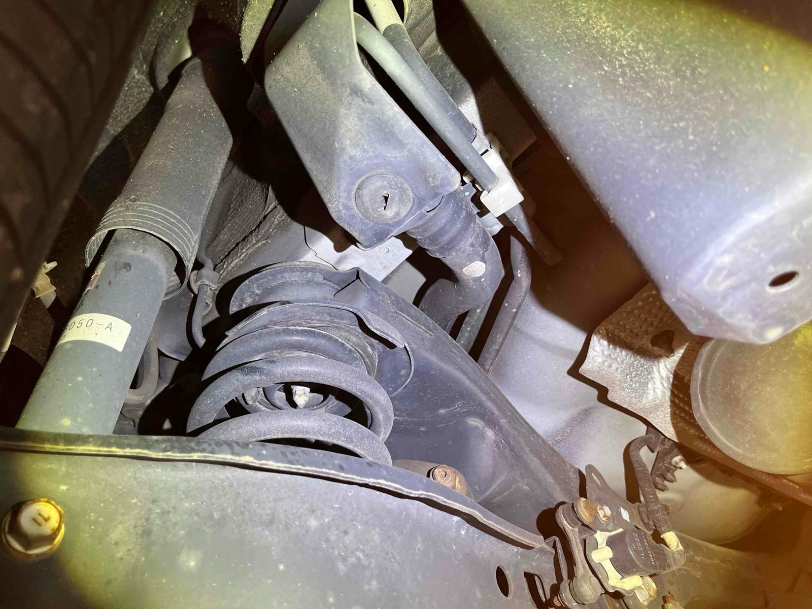 LEXUS CT CT200H VERSION C Image 16