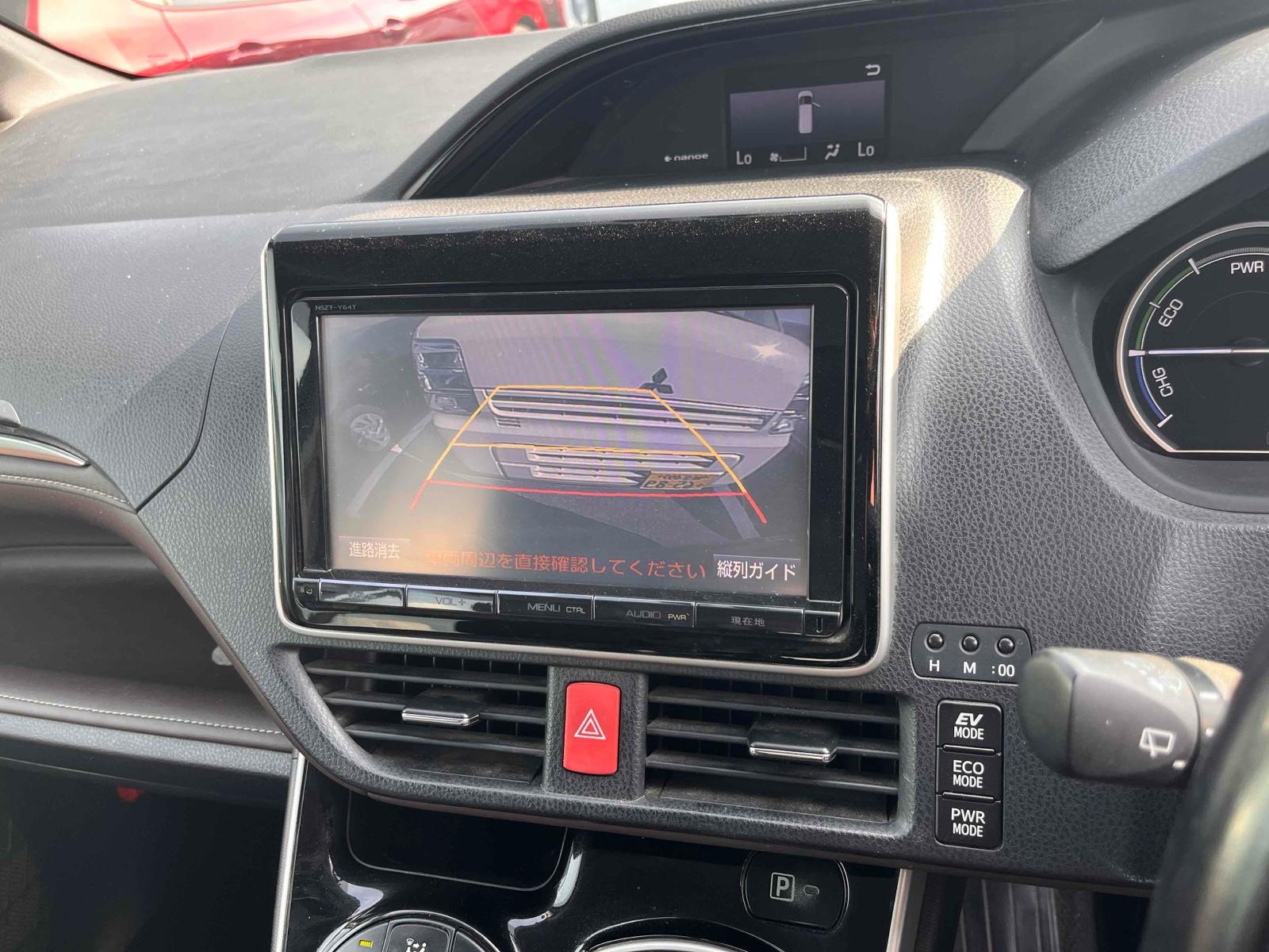 TOYOTA ESQUIRE HYBRID GI Image 14
