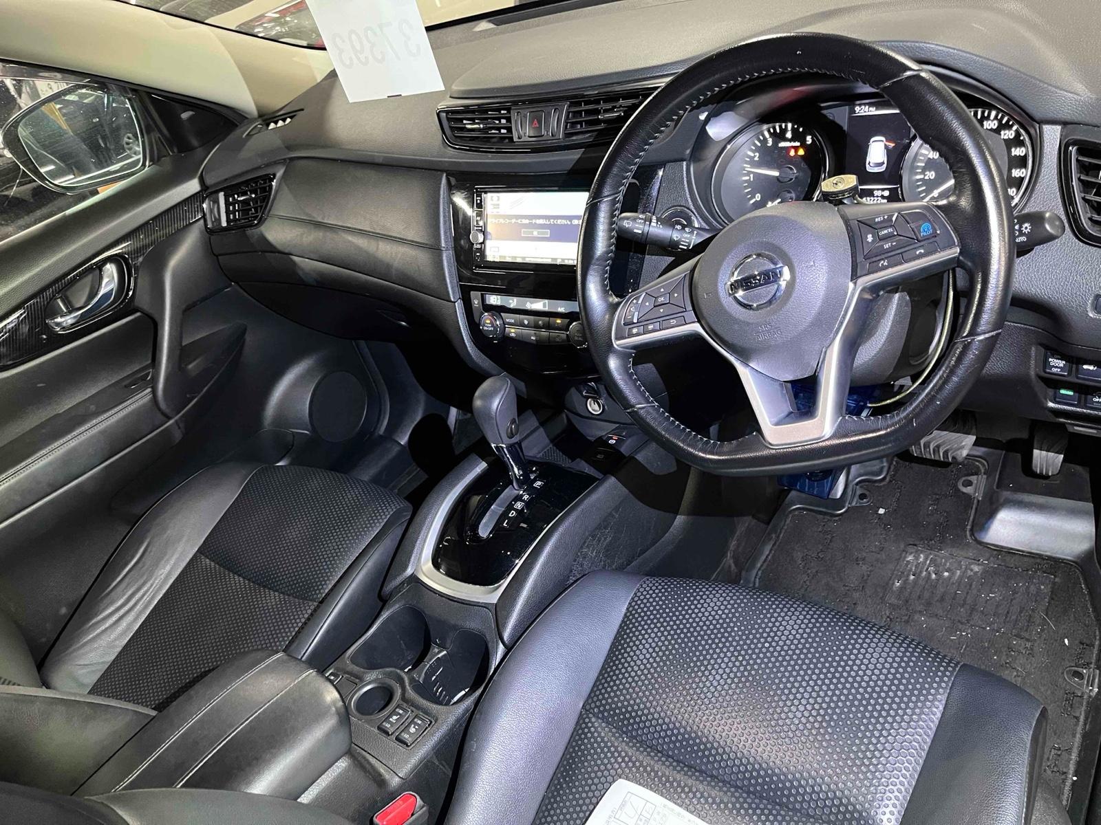 NISSAN X-TRAIL 20XI Image 9