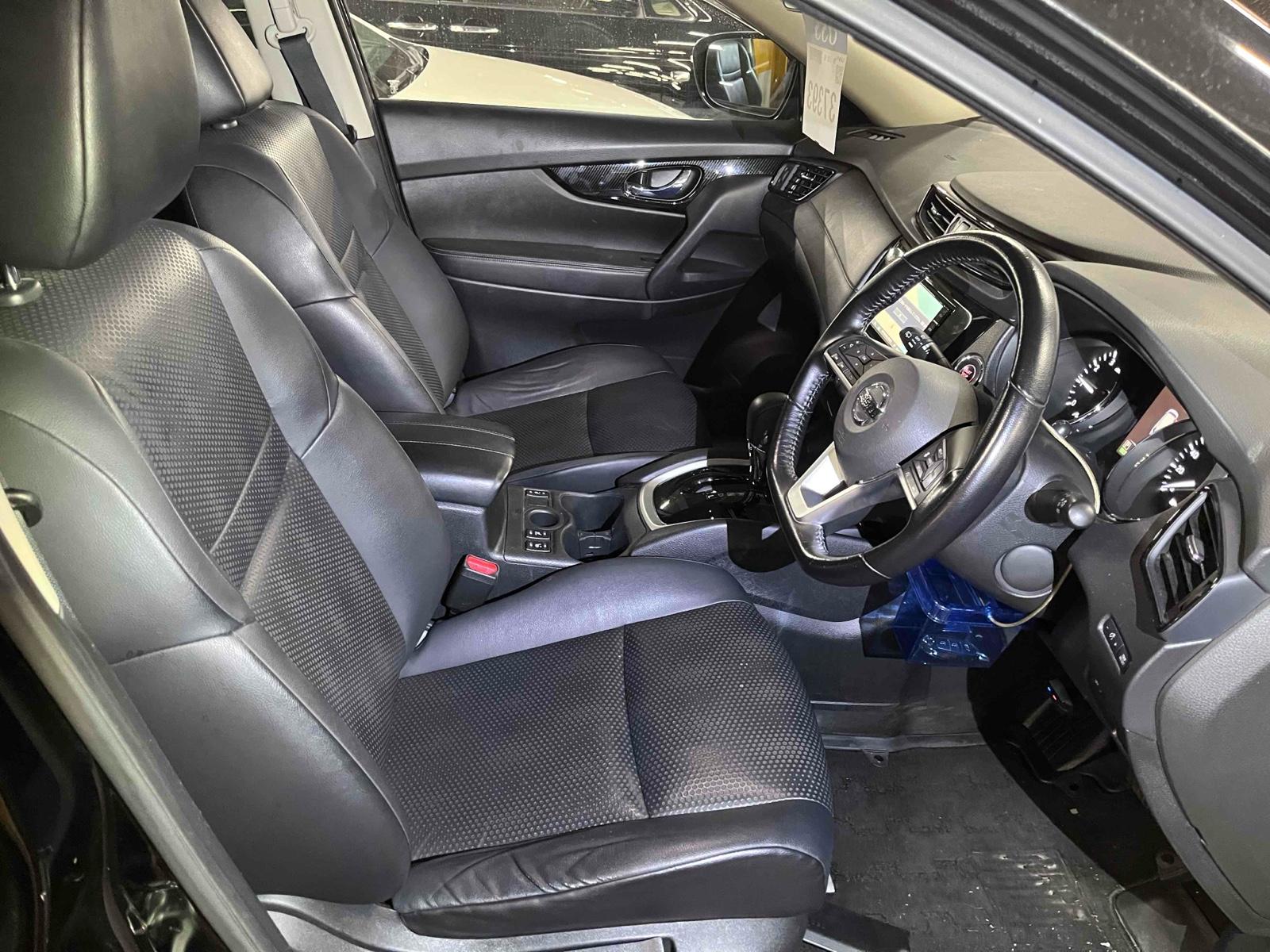 NISSAN X-TRAIL 20XI Image 10