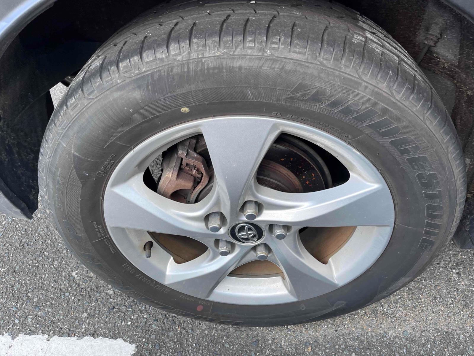 TOYOTA C-HR S Image 13