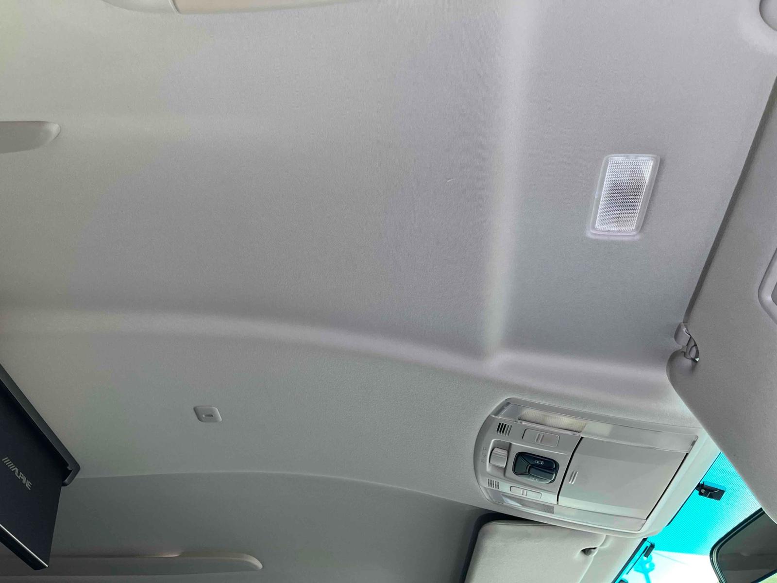 TOYOTA VELLFIRE 2.4Z Image 19
