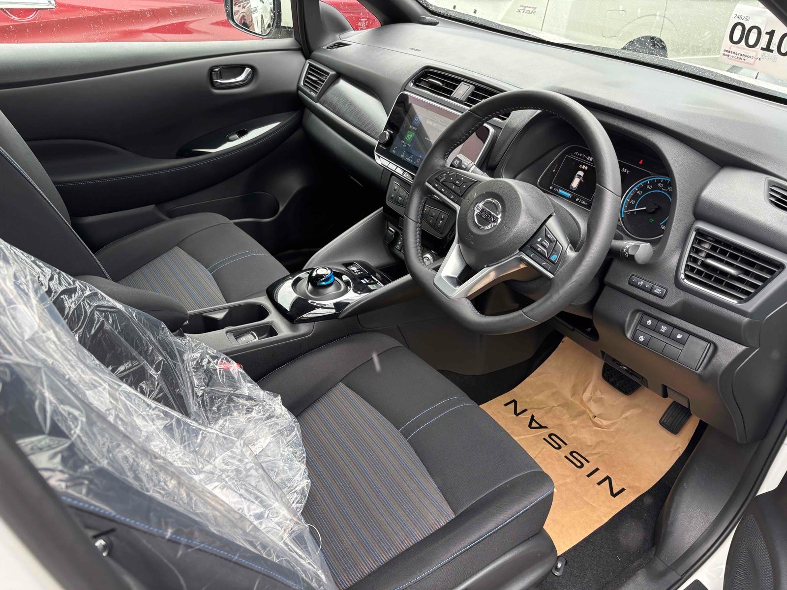 NISSAN LEAF X V SMART Image 7