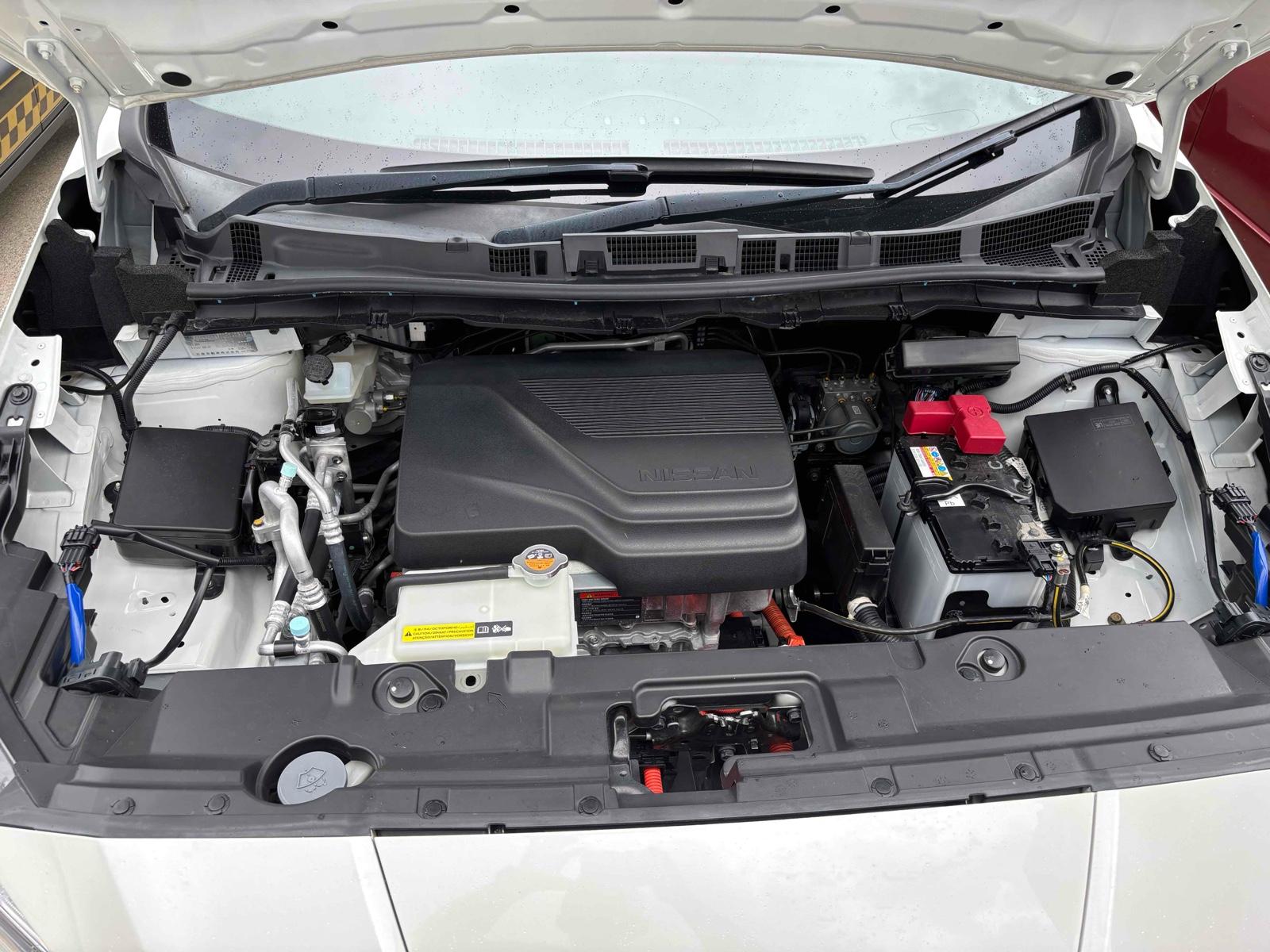 NISSAN LEAF X V SMART Image 33