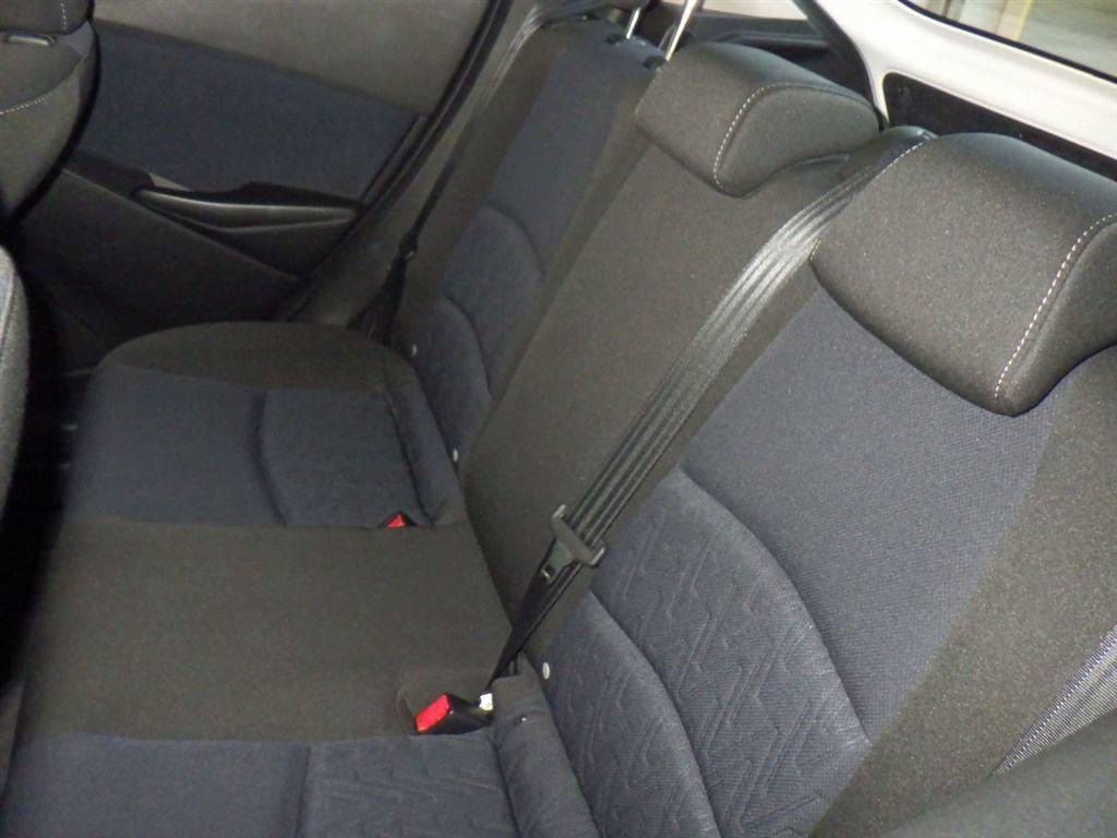 MAZDA DEMIO 13S Image 6
