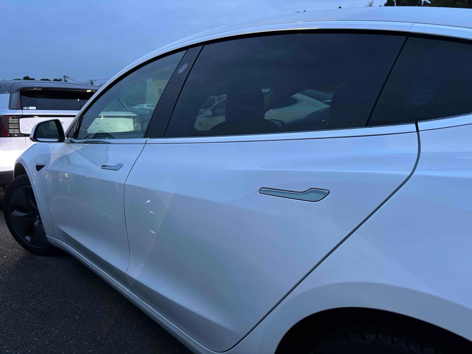 TESLA MODEL 3 STANDARD RANGE PLUS Image 11