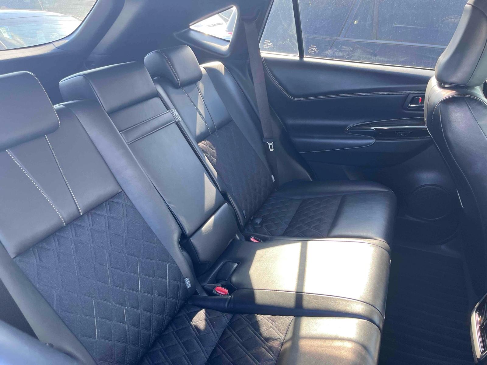 TOYOTA HARRIER 4WD ELEGANCE Image 12