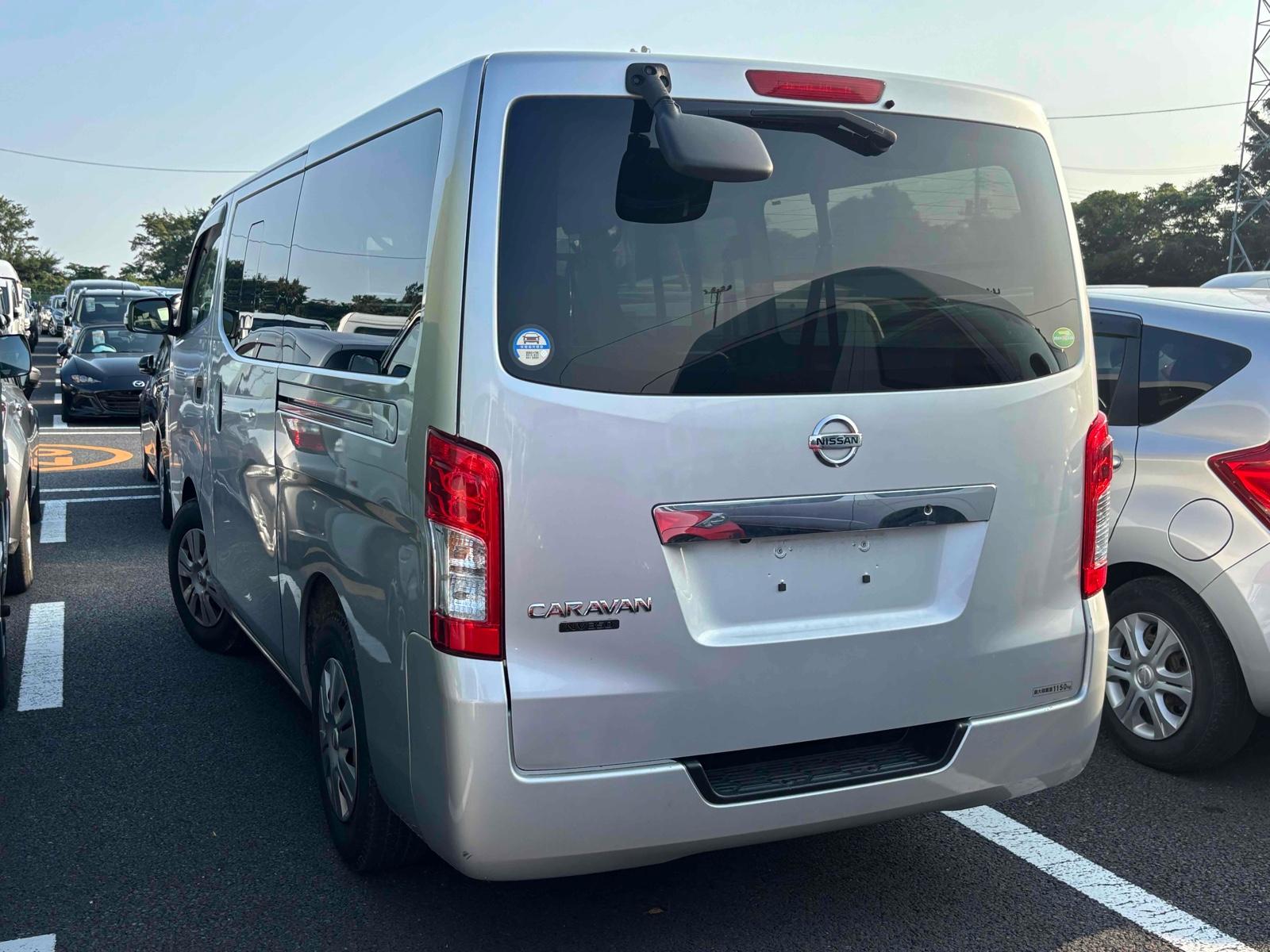 NISSAN NV350 CARAVAN VAN DX Image 2