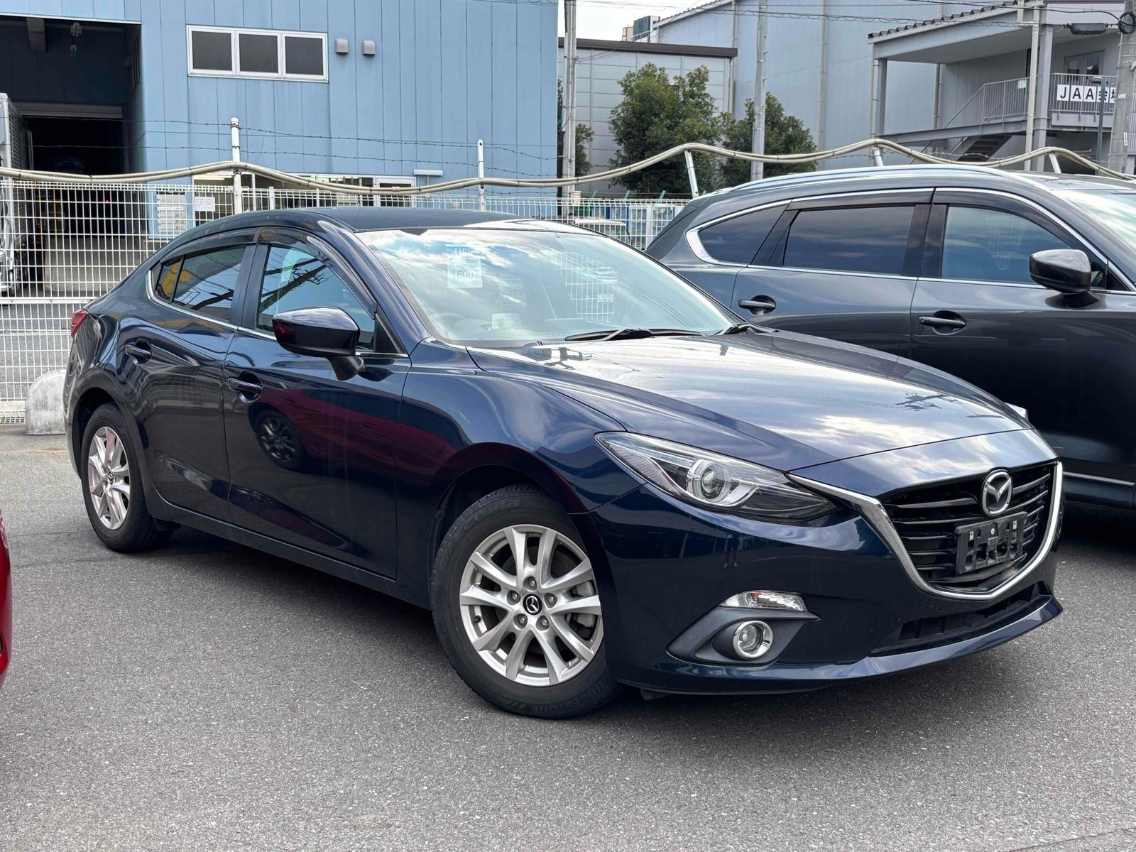 2014 Mazda AXELA 48,000 km
