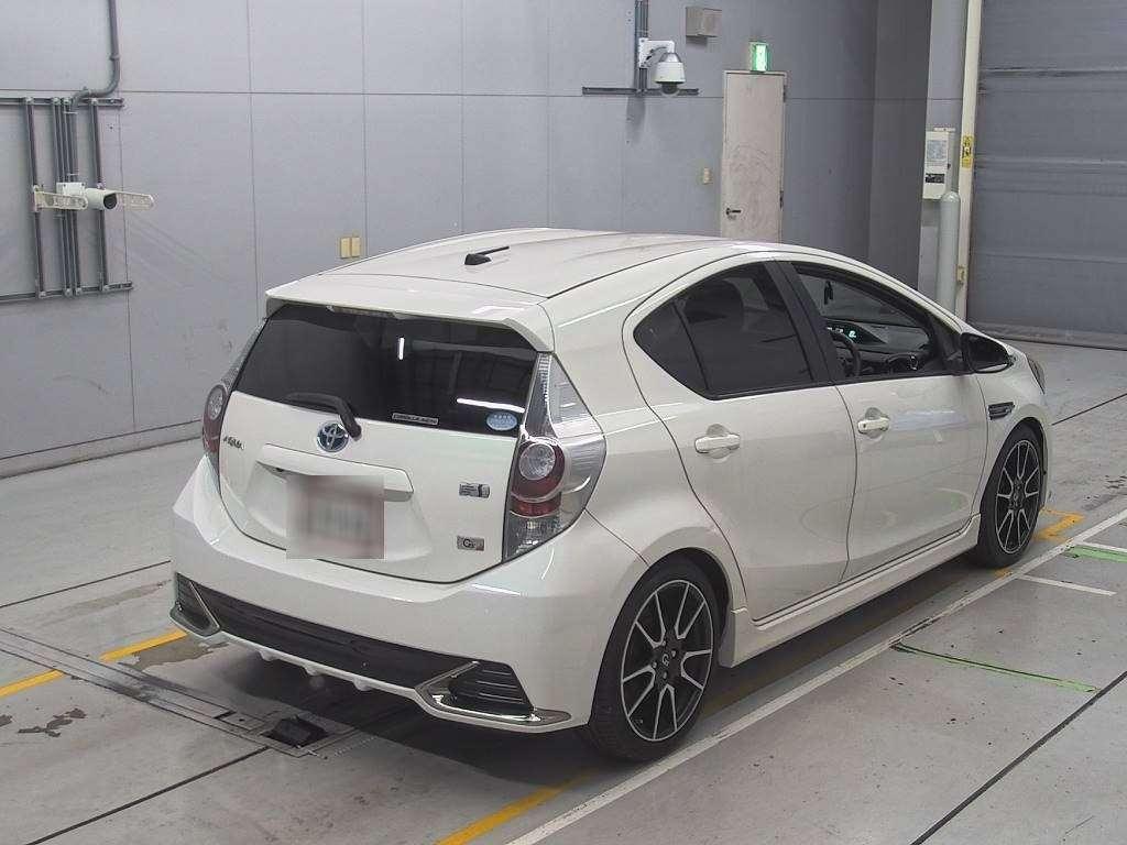 TOYOTA AQUA G G'S Image 2