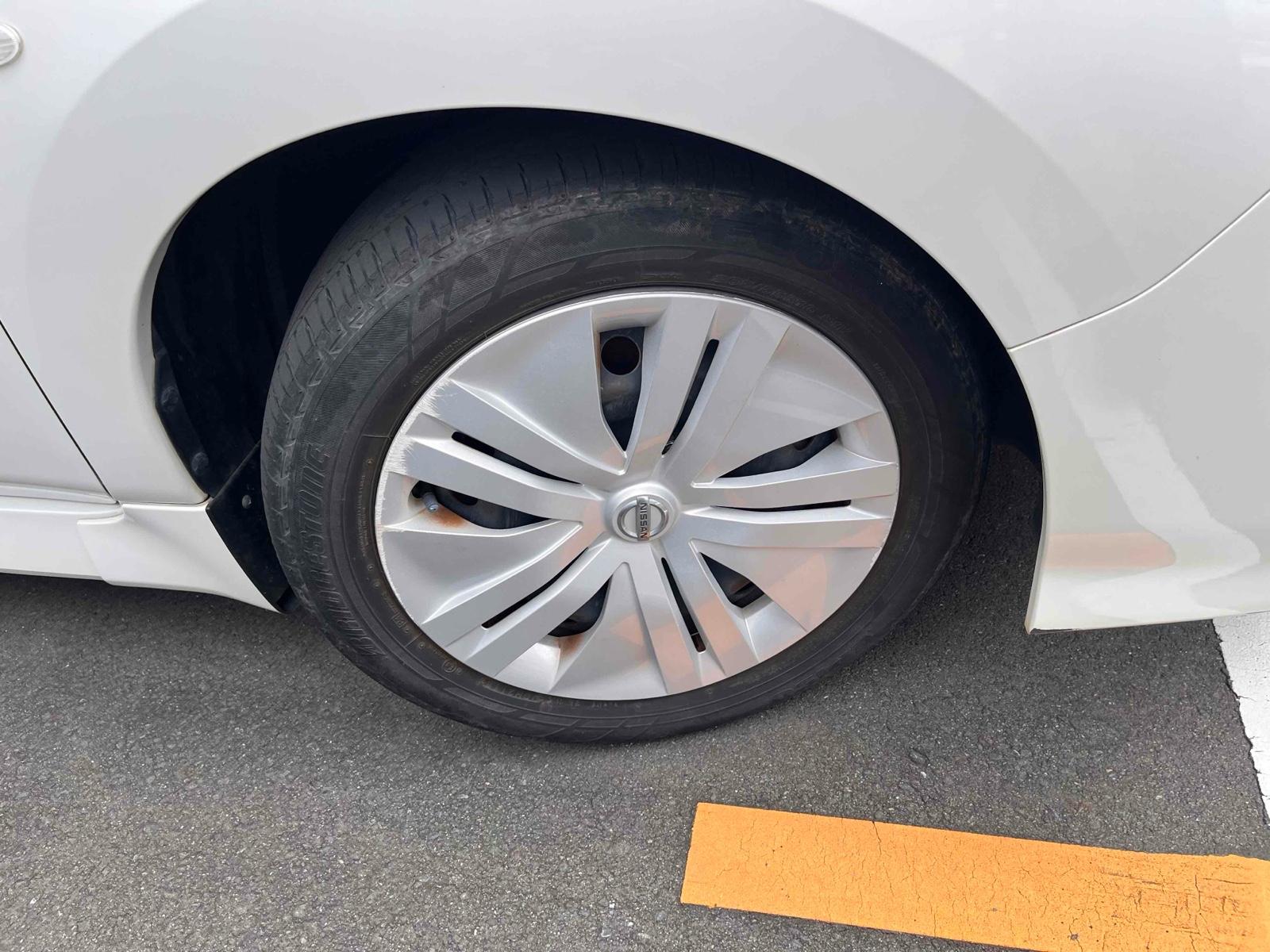 NISSAN LEAF S Image 25