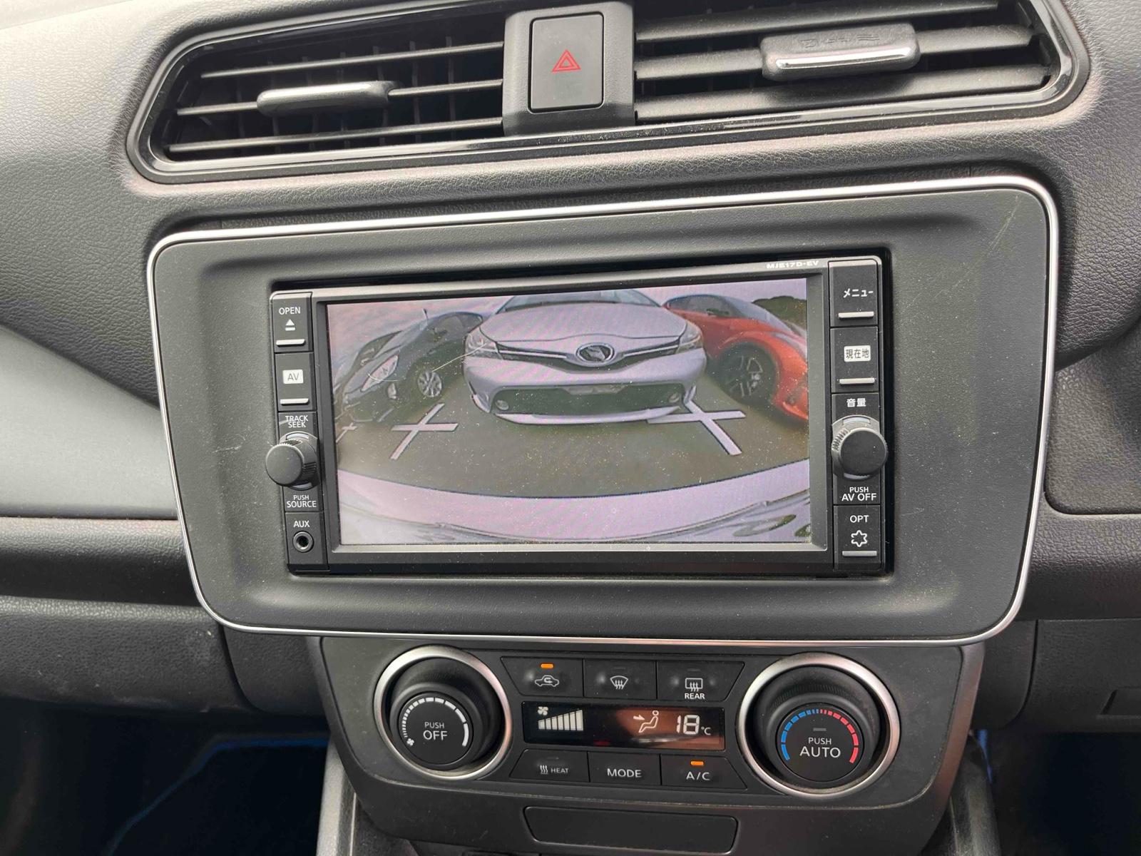 NISSAN LEAF S Image 15