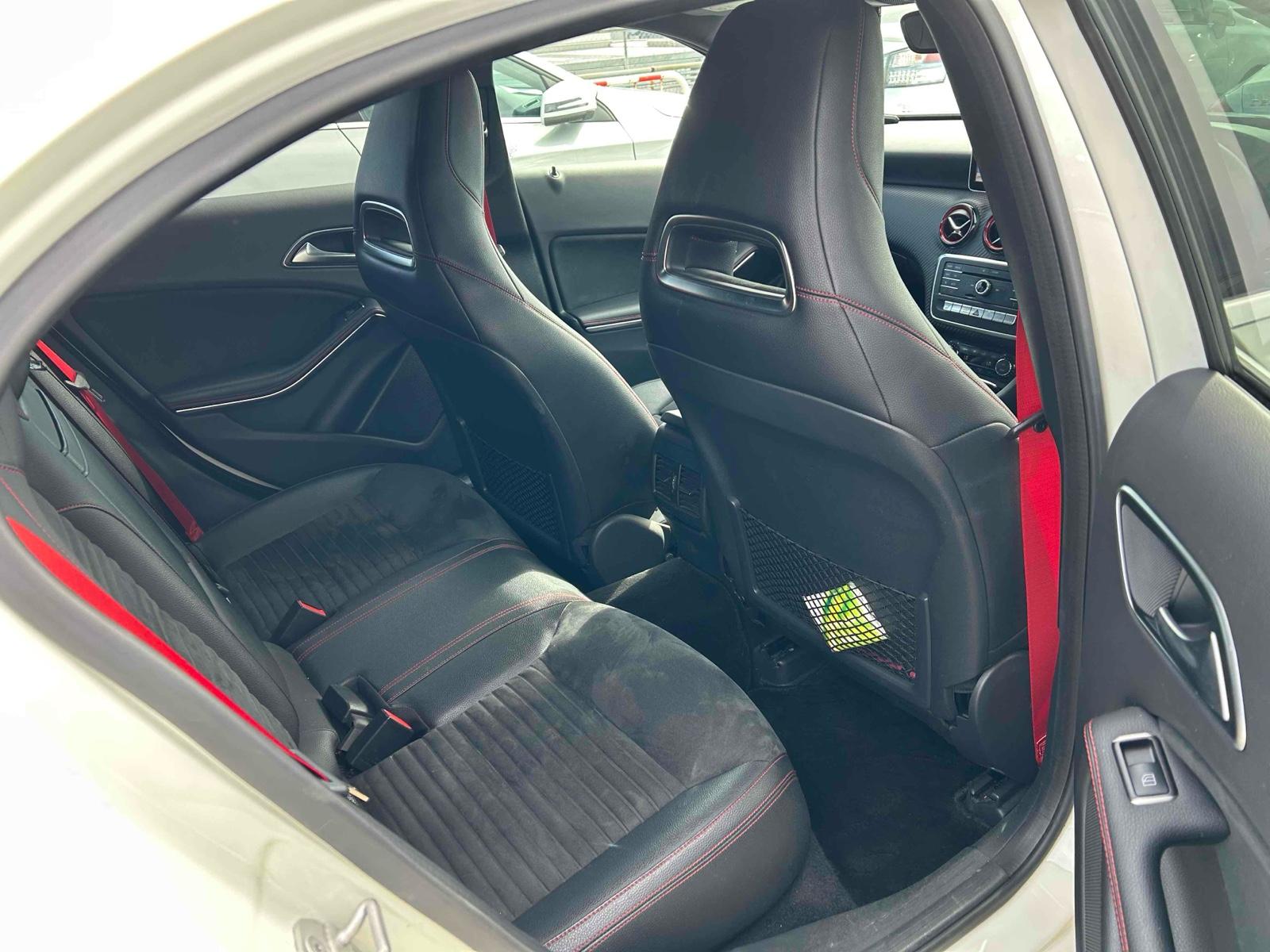 MERCEDES BENZ BENZ A CLASS A250 SPORT Image 13